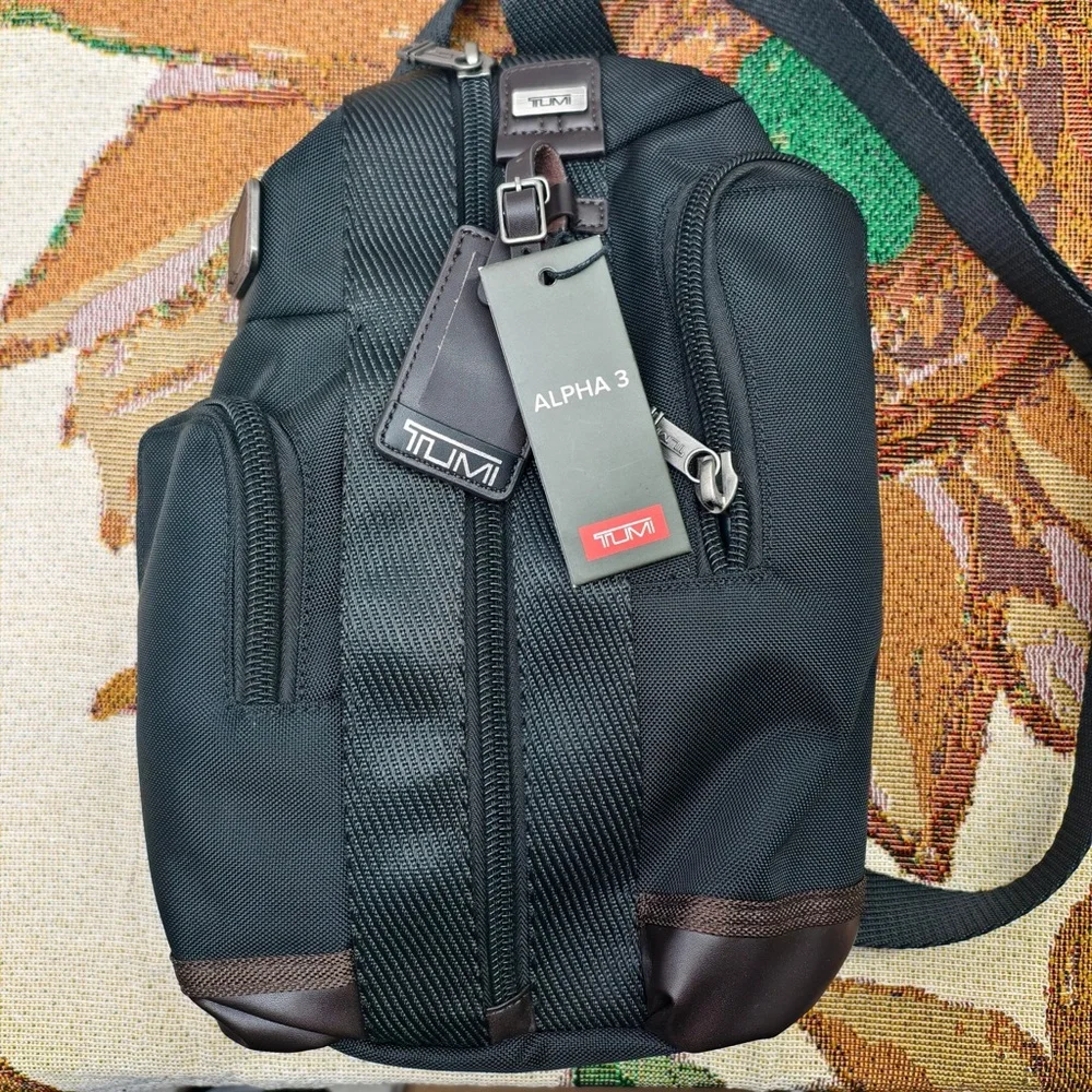 🌺Tumi Alpha Bravo Monterey Sling Bag